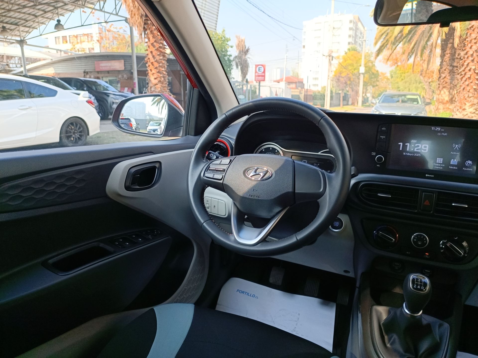 HYUNDAI - 16