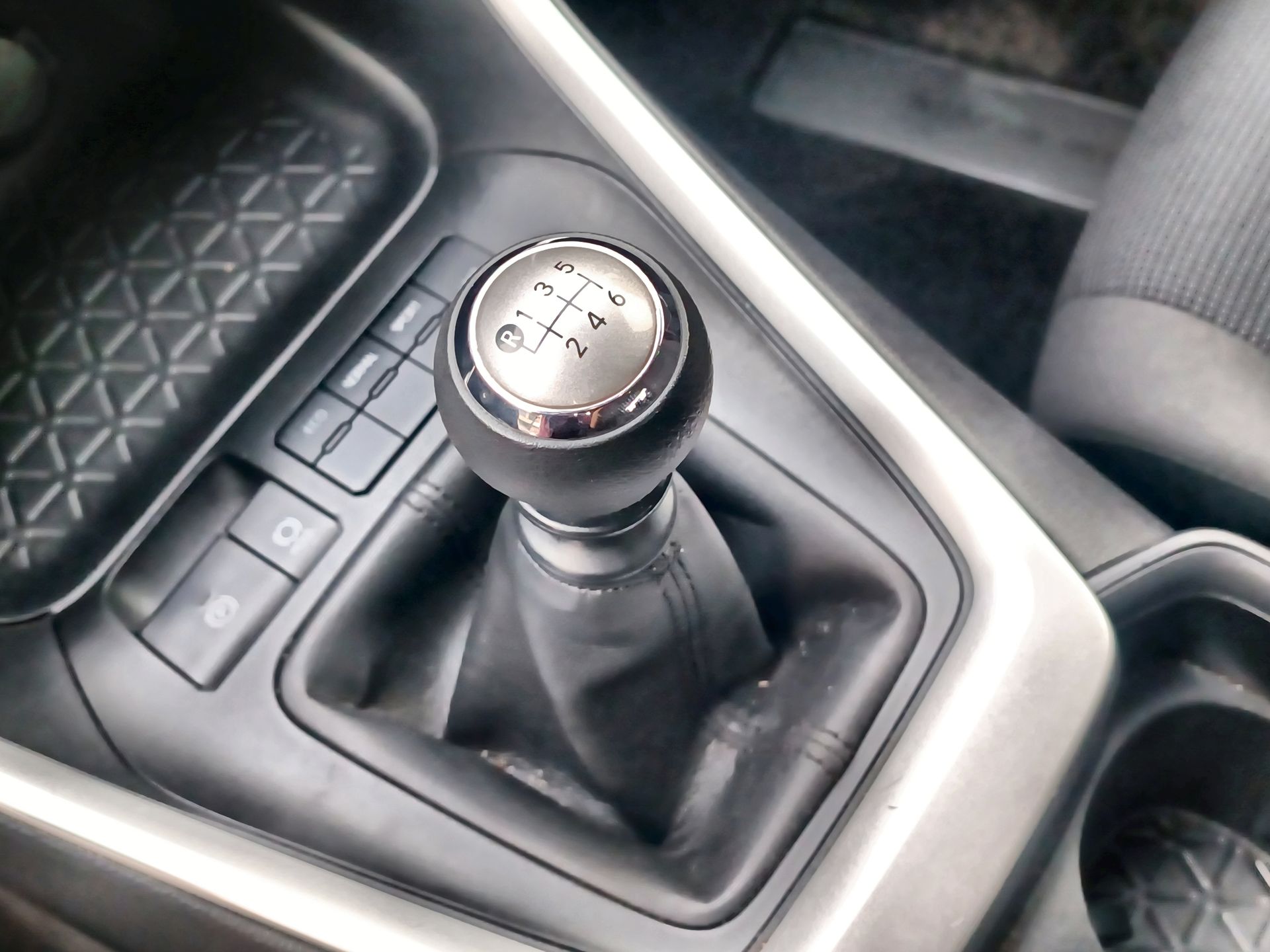 TOYOTA - 31