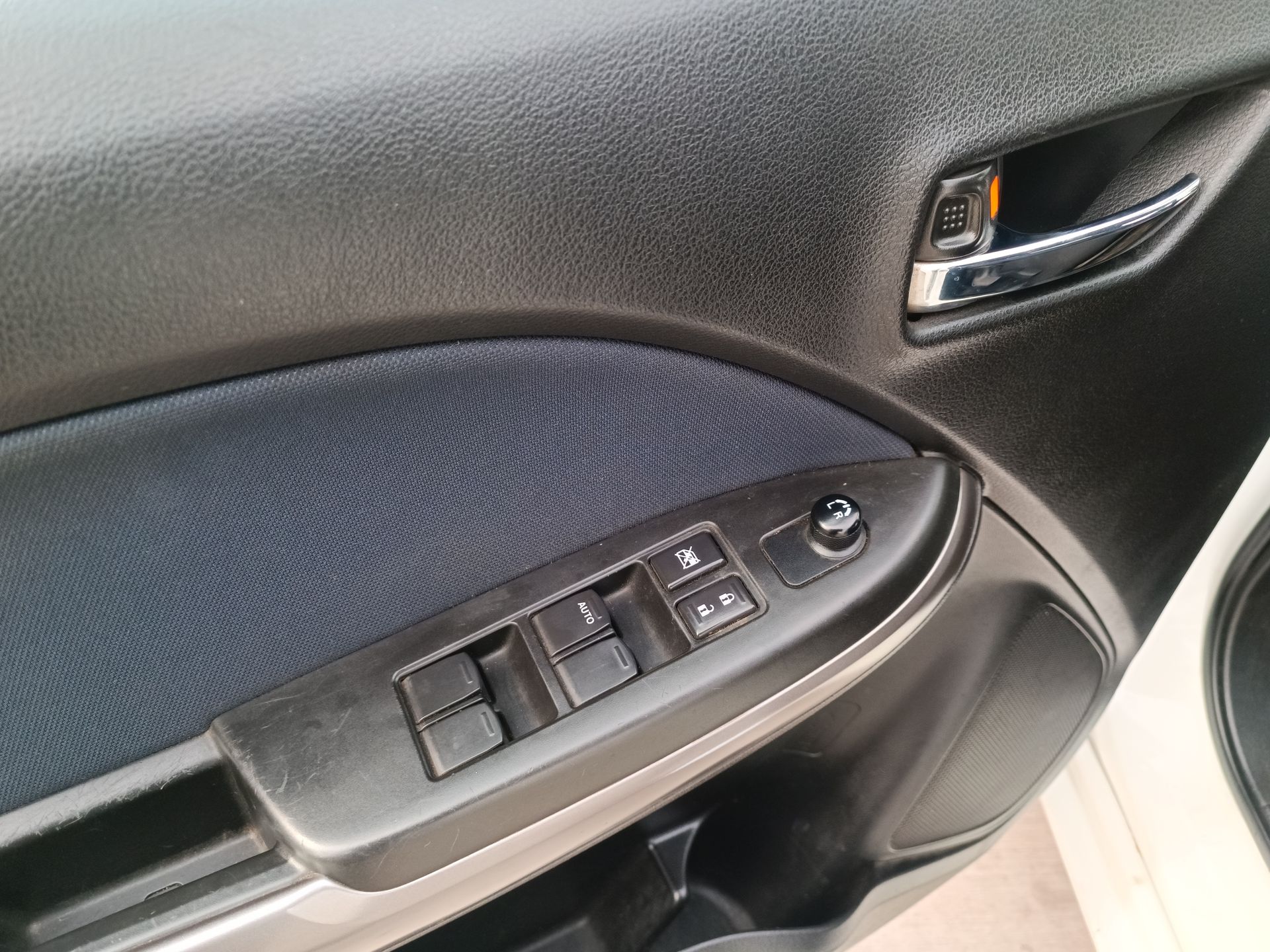 SUZUKI - 19