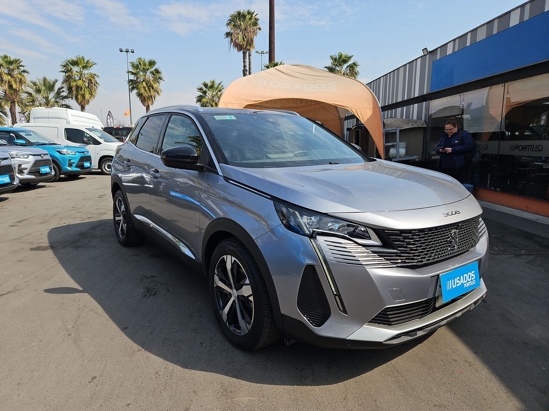 PEUGEOT 3008