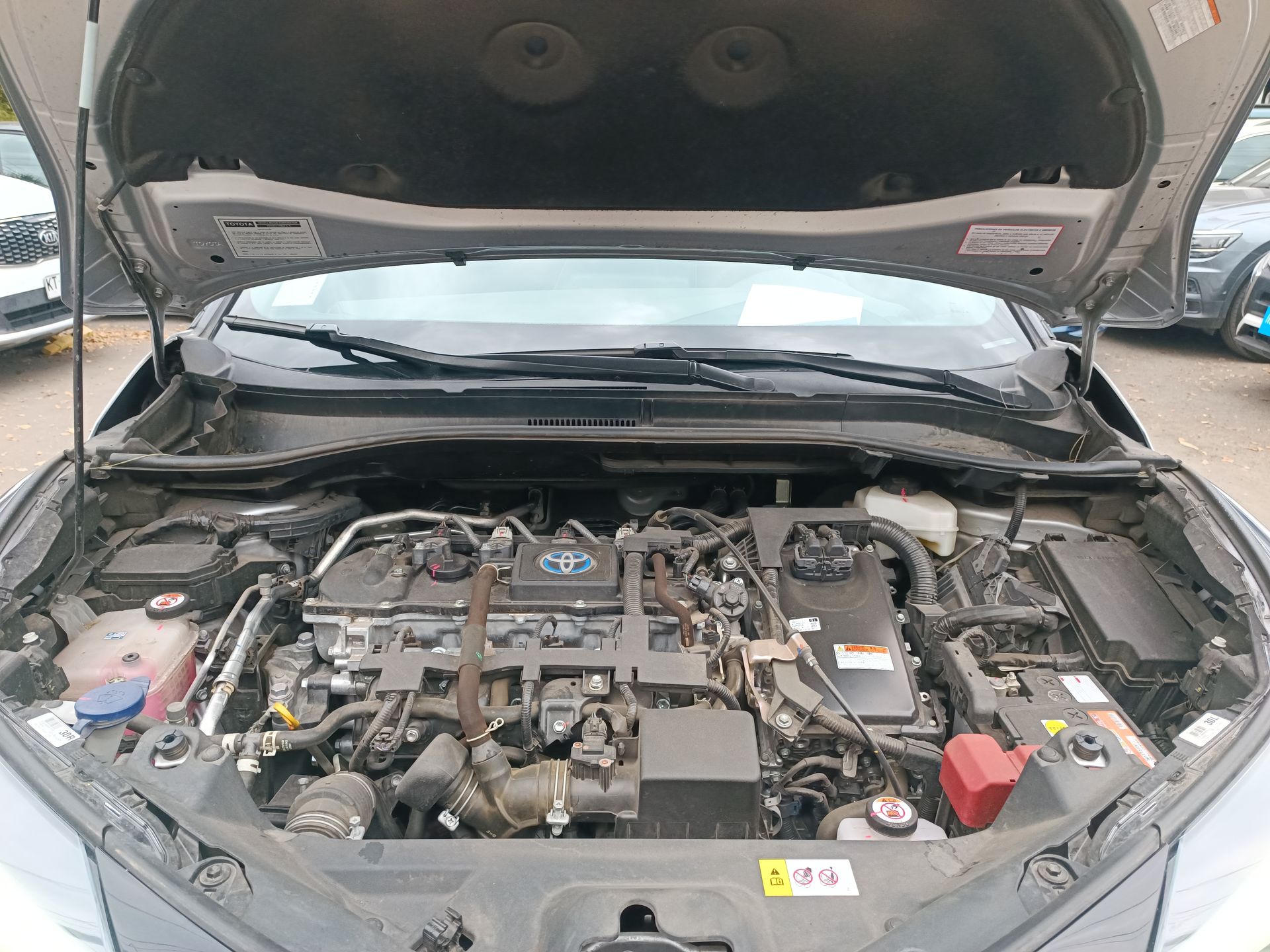 TOYOTA - 18