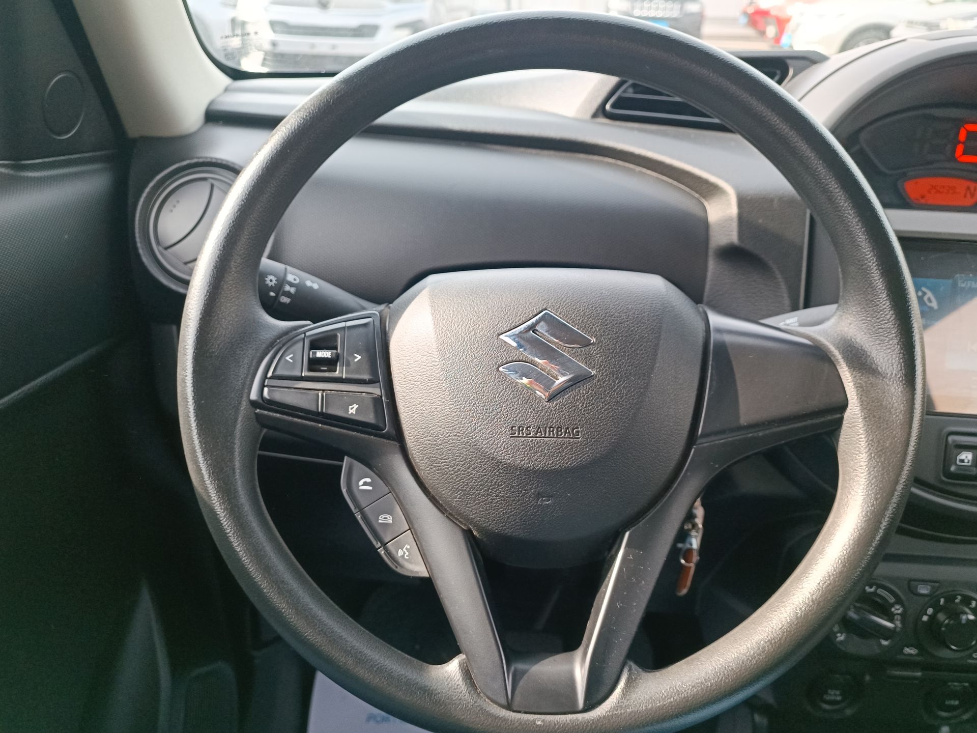 SUZUKI - 22