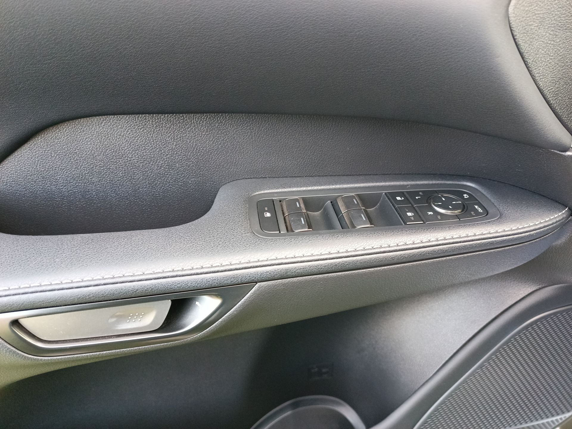 LEXUS - 19