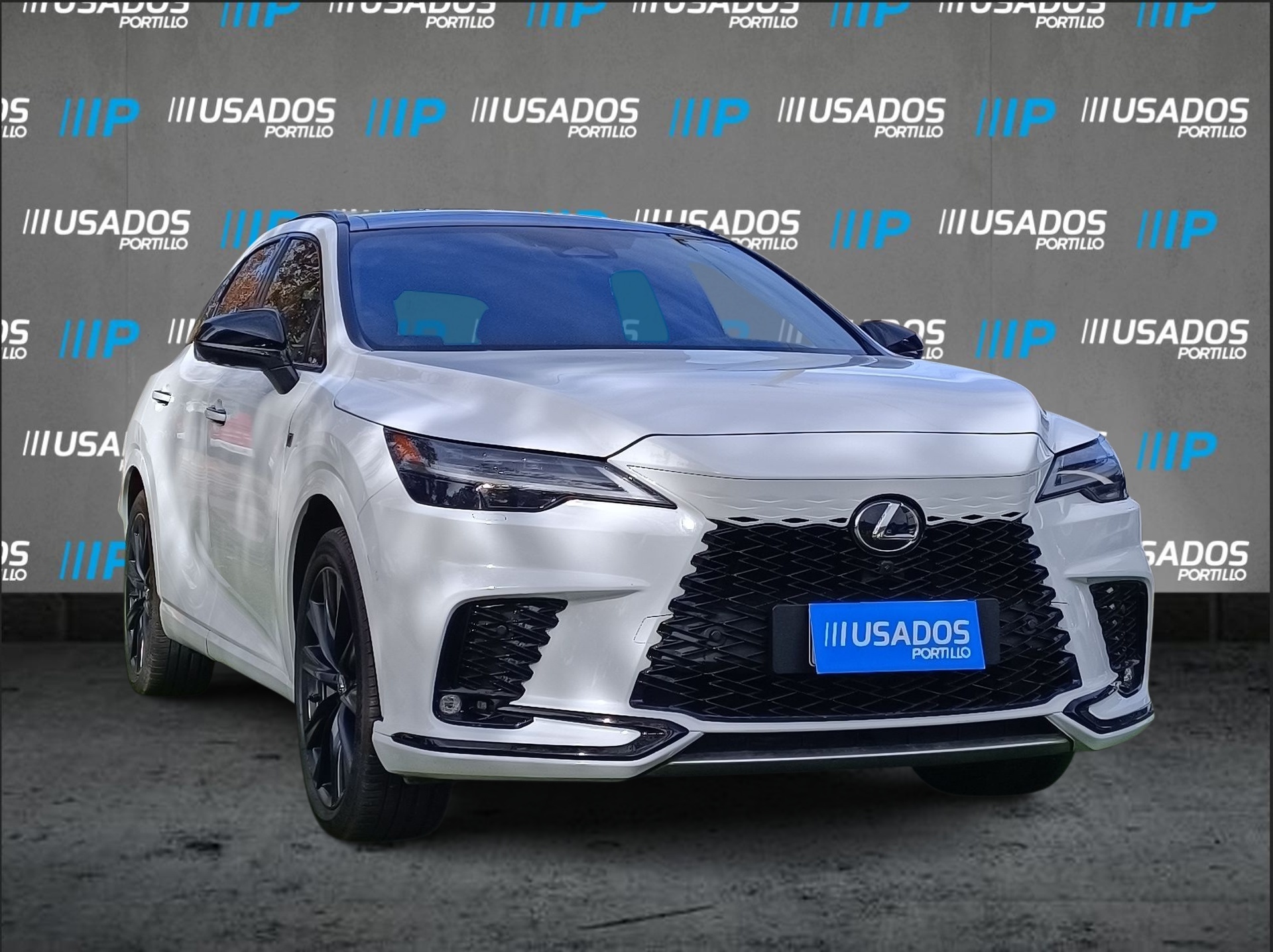 LEXUS