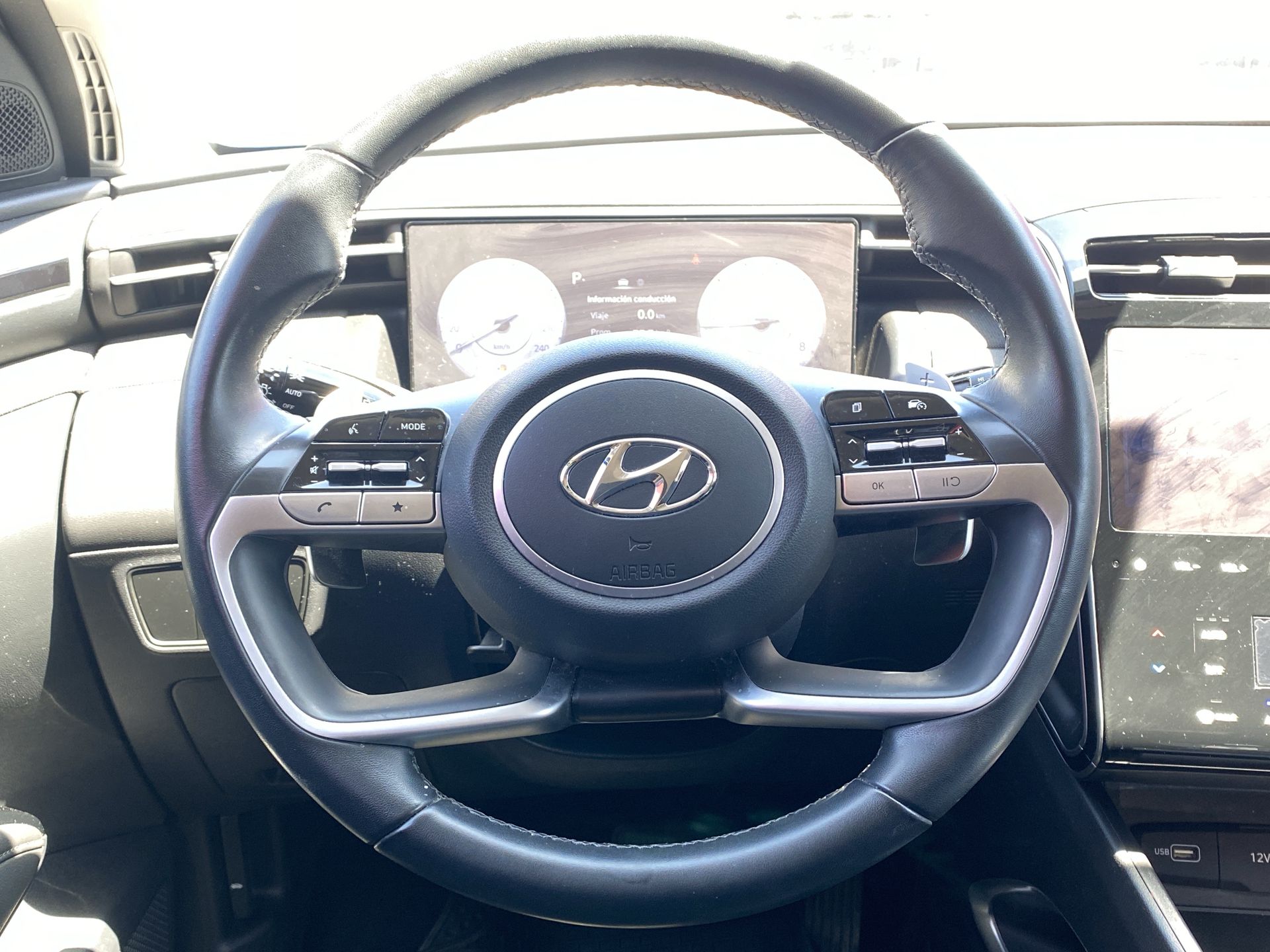 HYUNDAI - 13