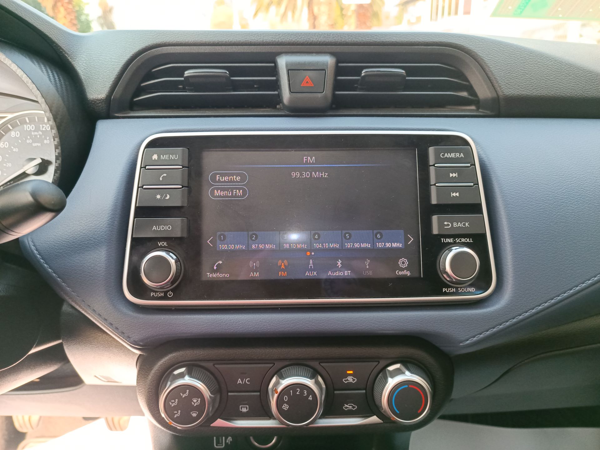 NISSAN - 24