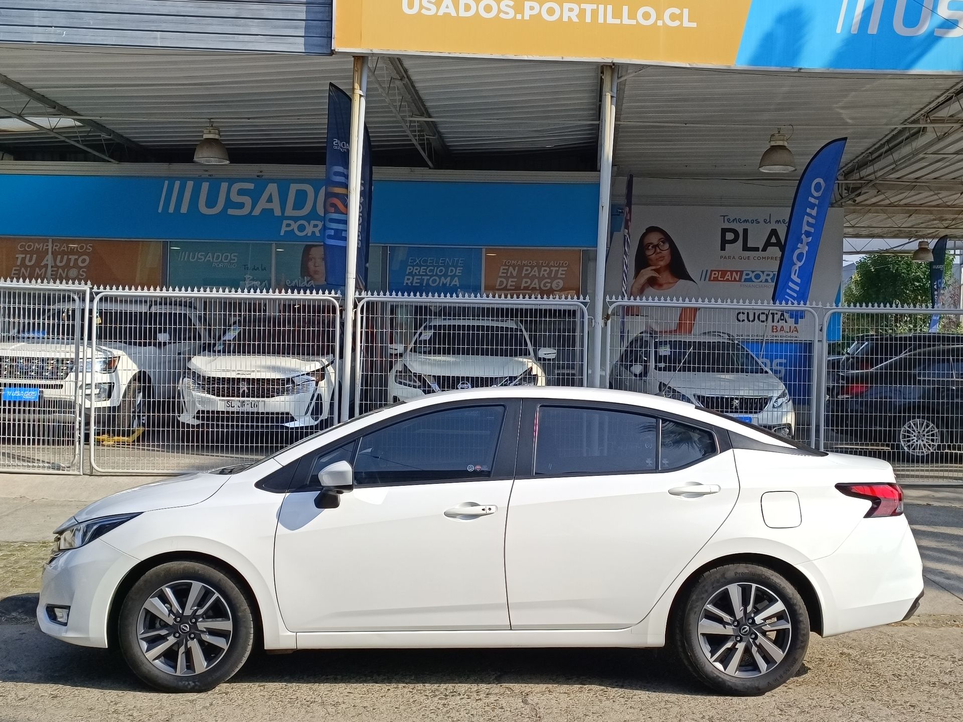 NISSAN - 4