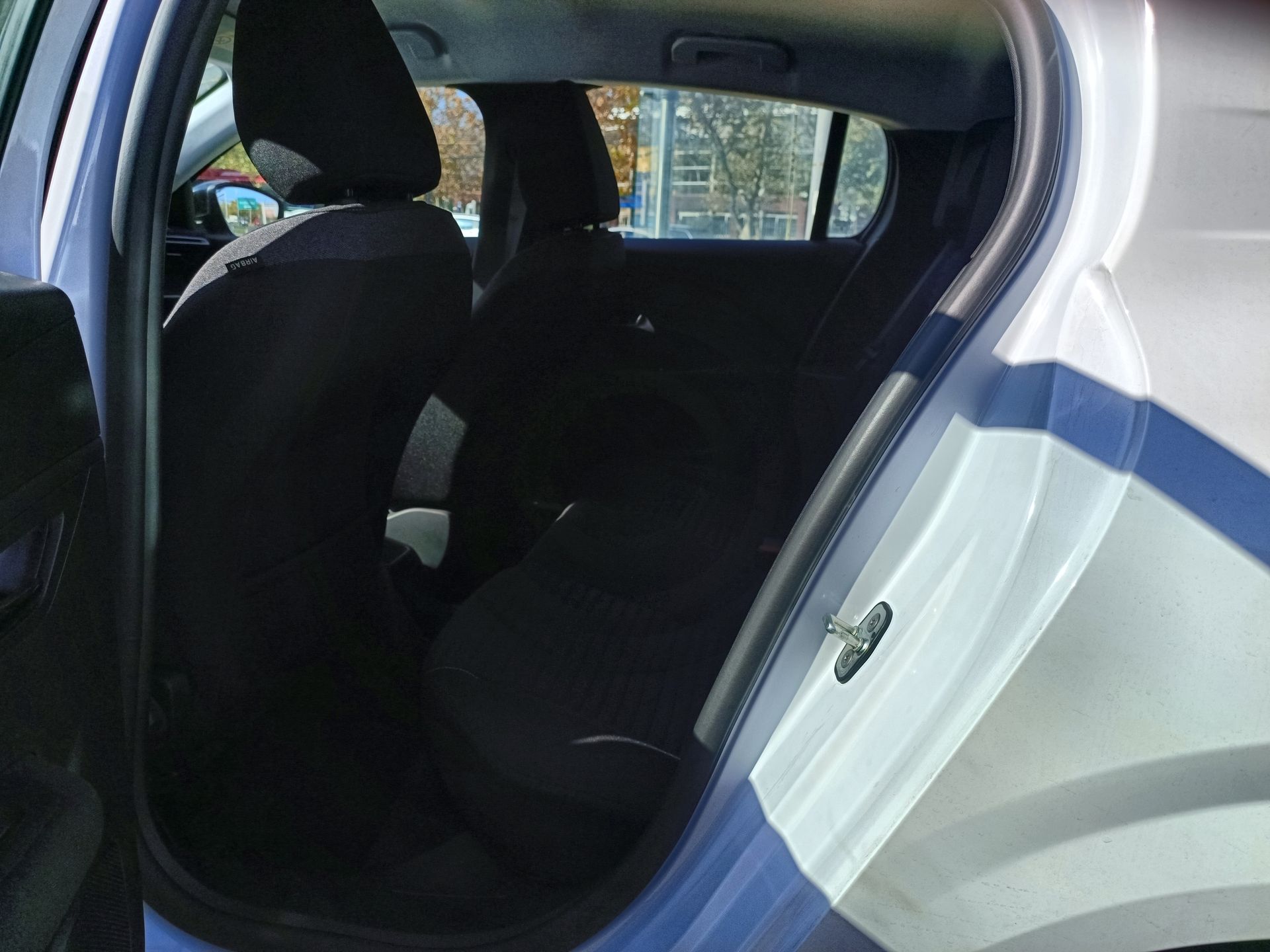 PEUGEOT - 28