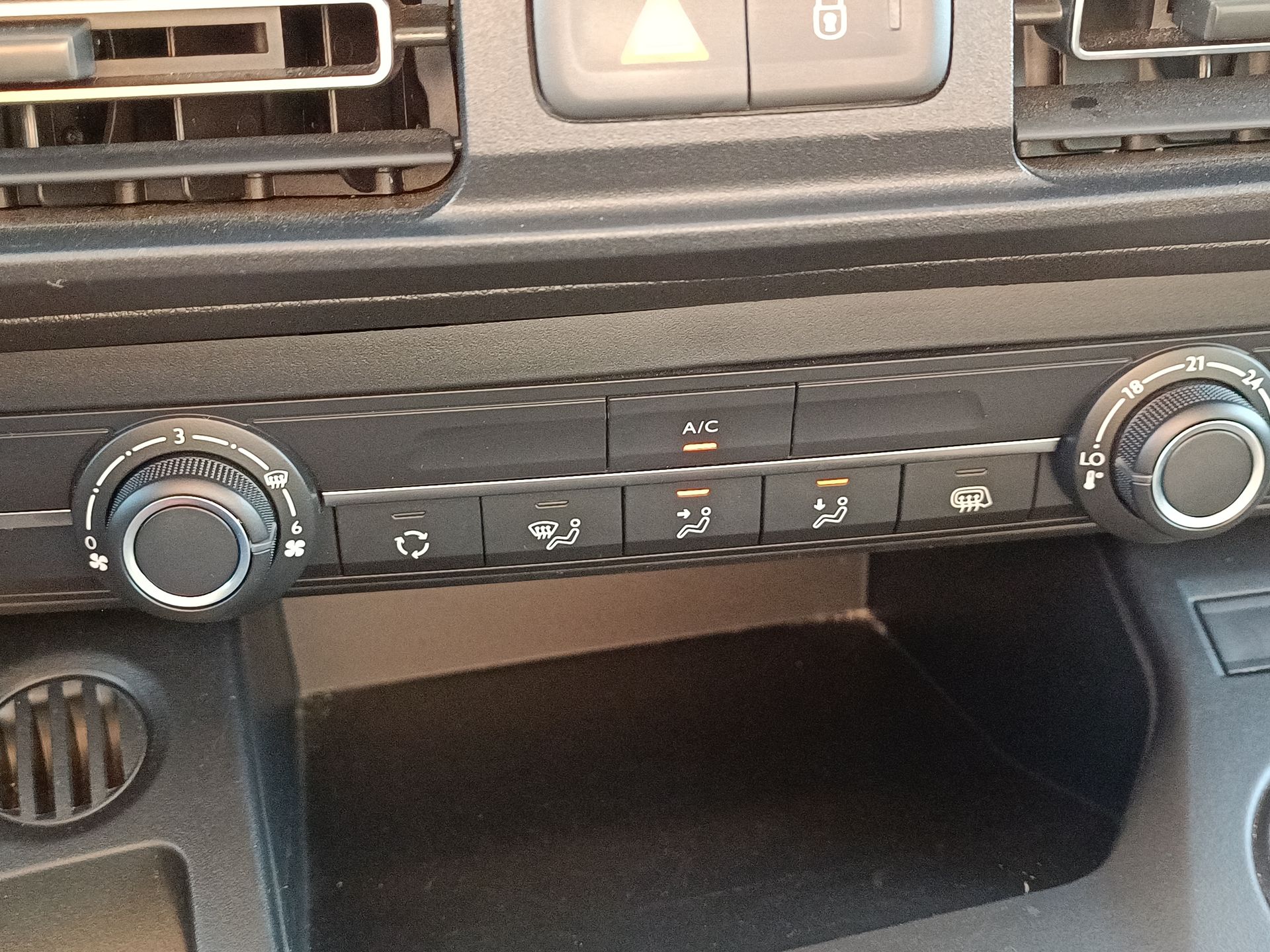 PEUGEOT - 26
