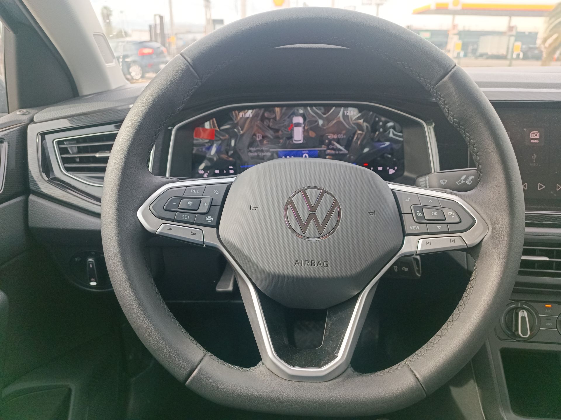 VOLKSWAGEN - 22