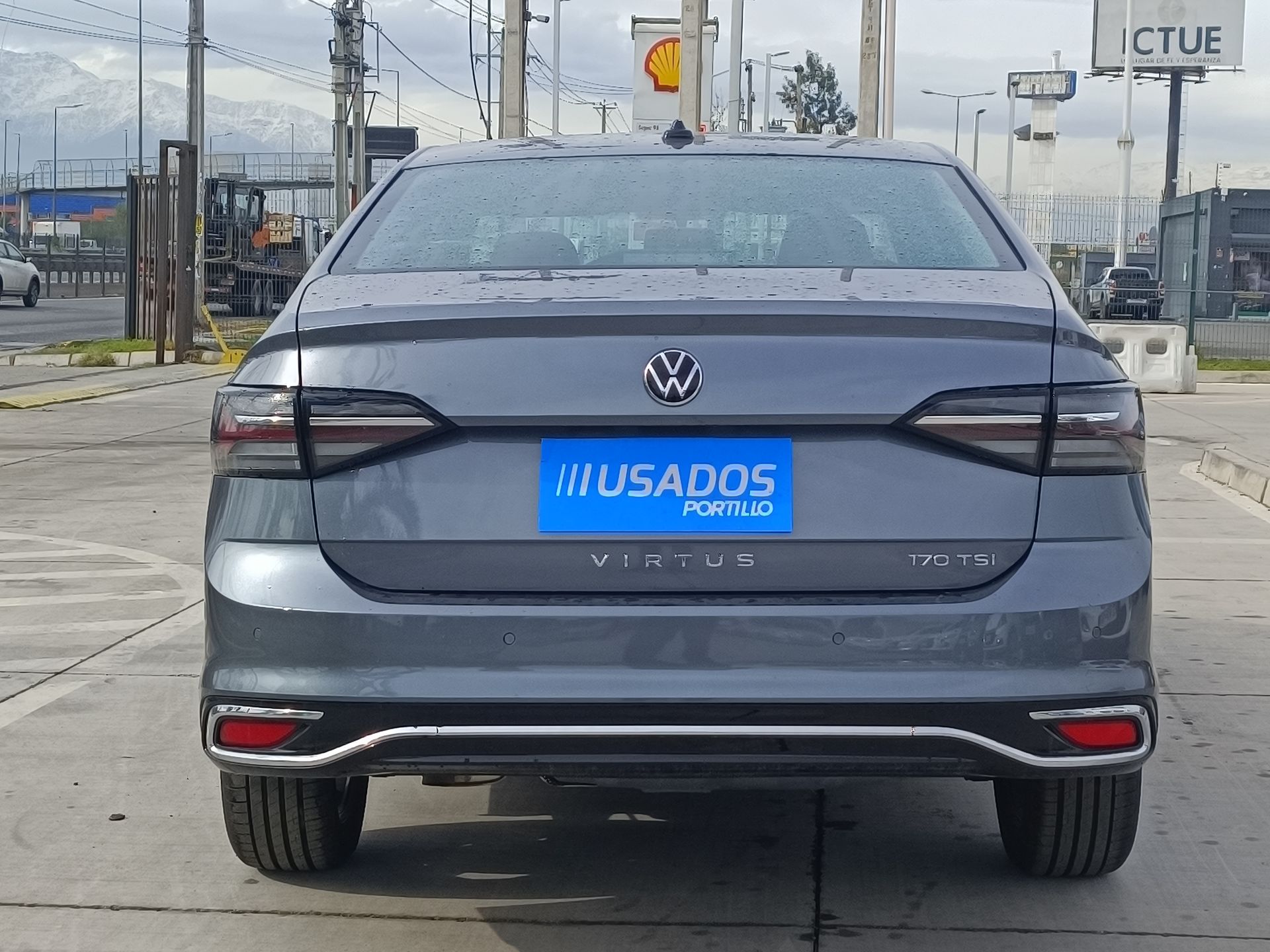 VOLKSWAGEN - 6