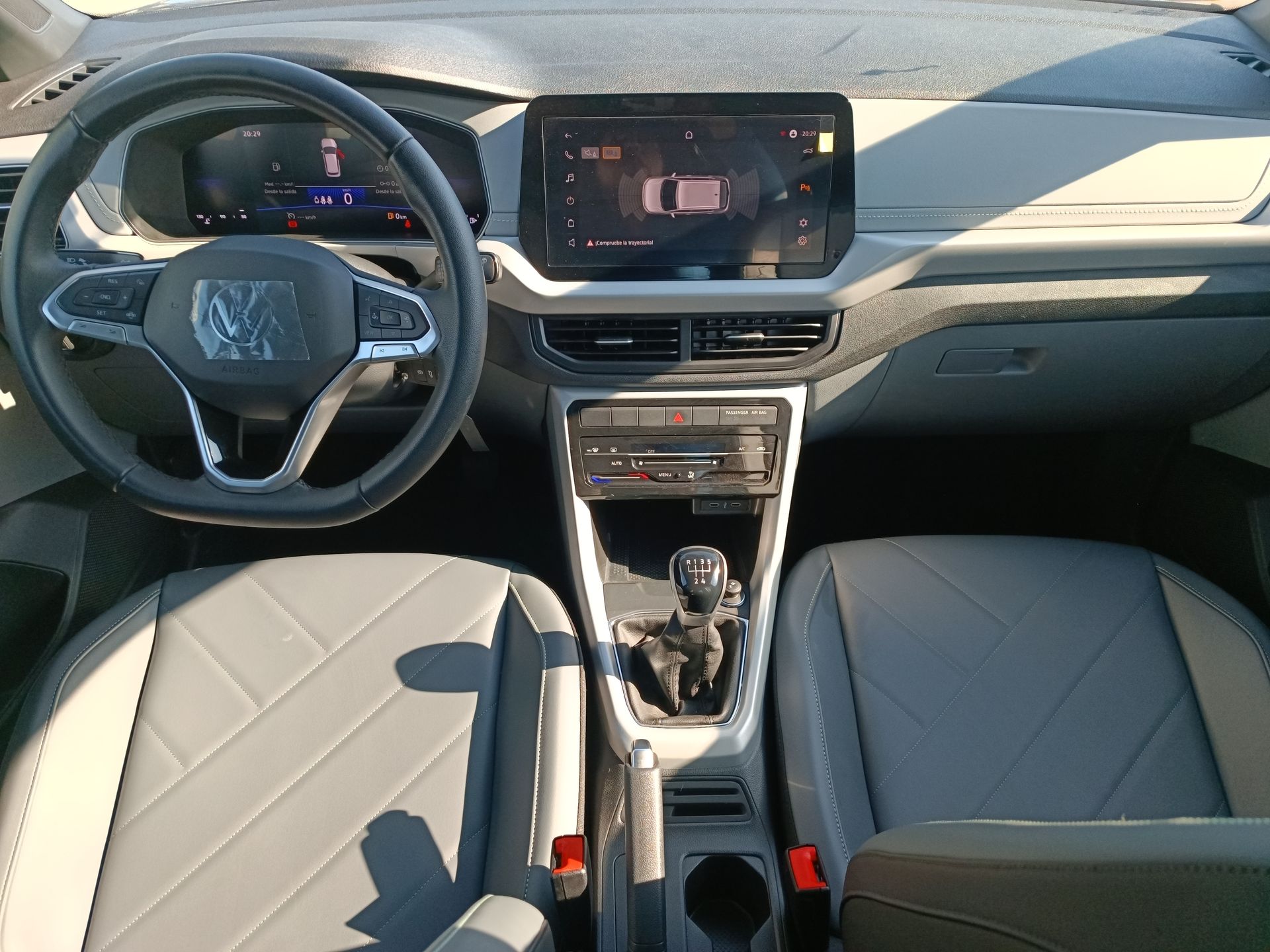 VOLKSWAGEN - 30