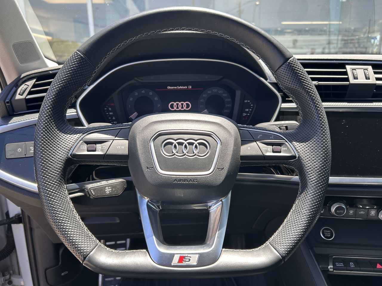 AUDI - 25