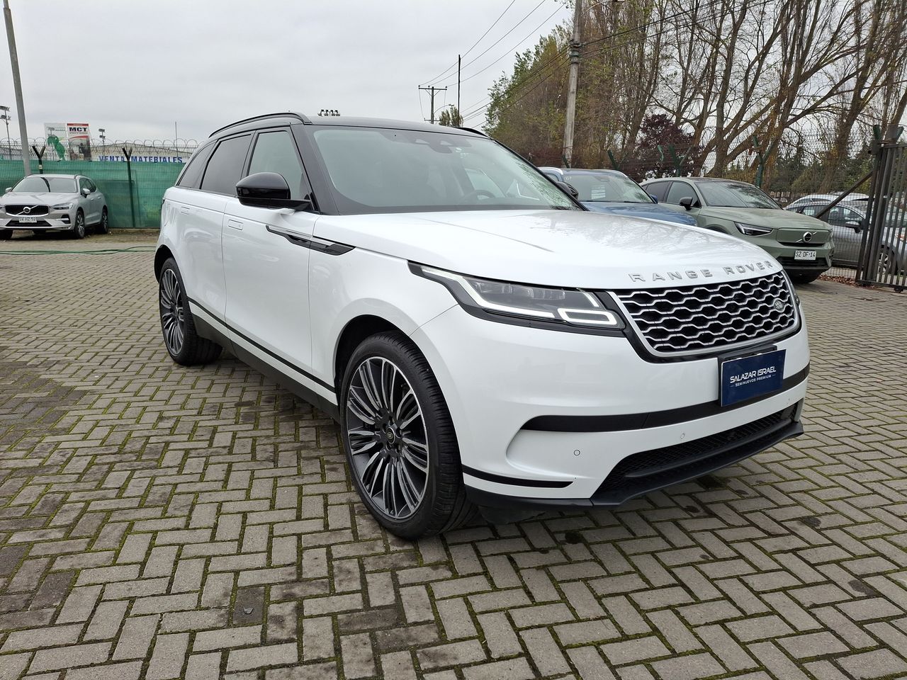 LAND ROVER - 1