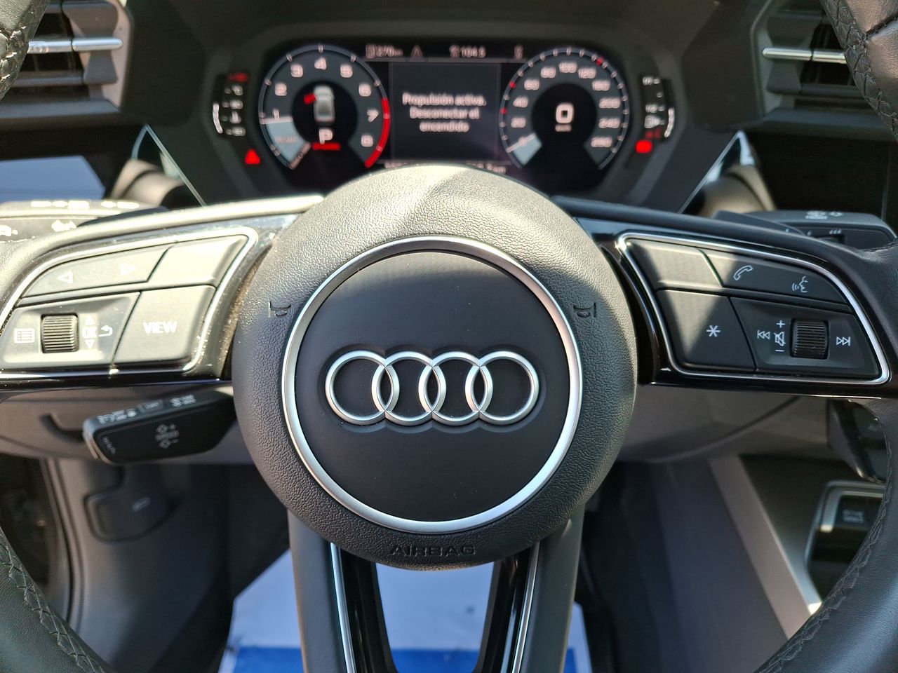 AUDI - 24