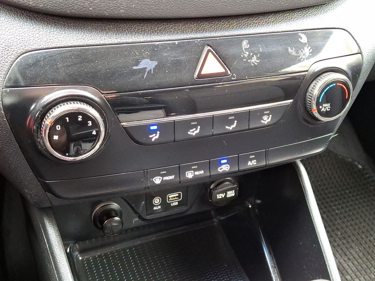 HYUNDAI - 27