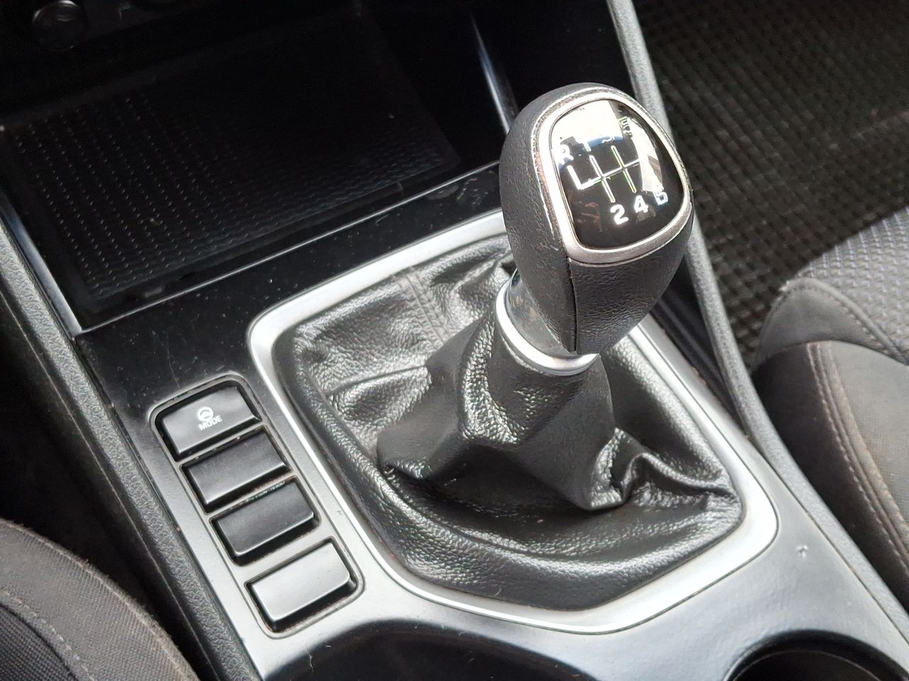 HYUNDAI - 28