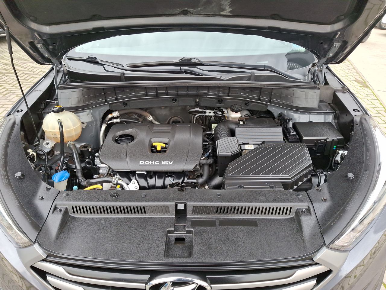 HYUNDAI - 18