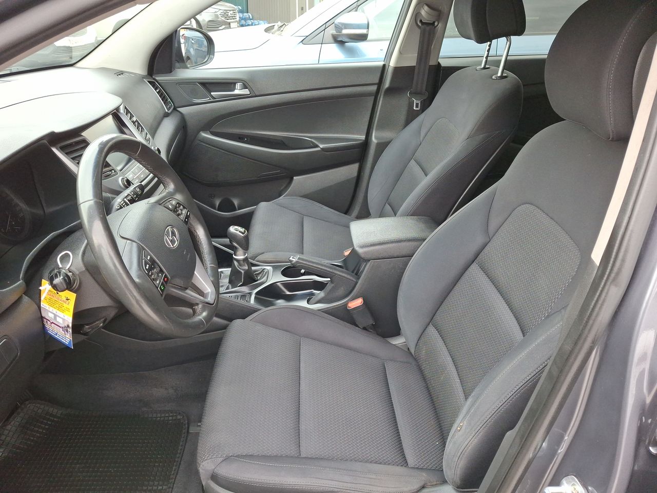 HYUNDAI - 22