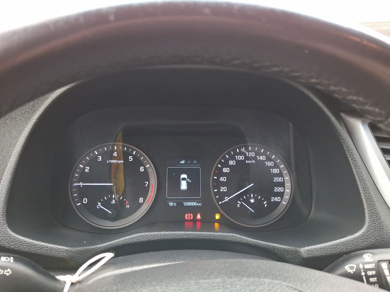HYUNDAI - 24