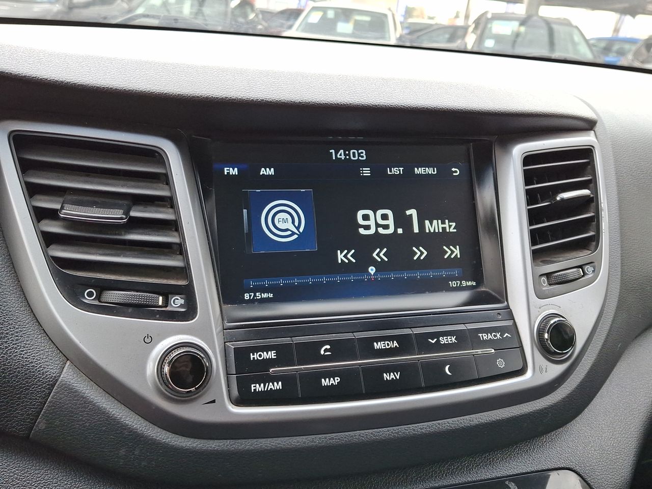 HYUNDAI - 25