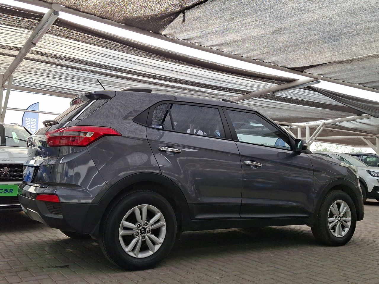 HYUNDAI - 7