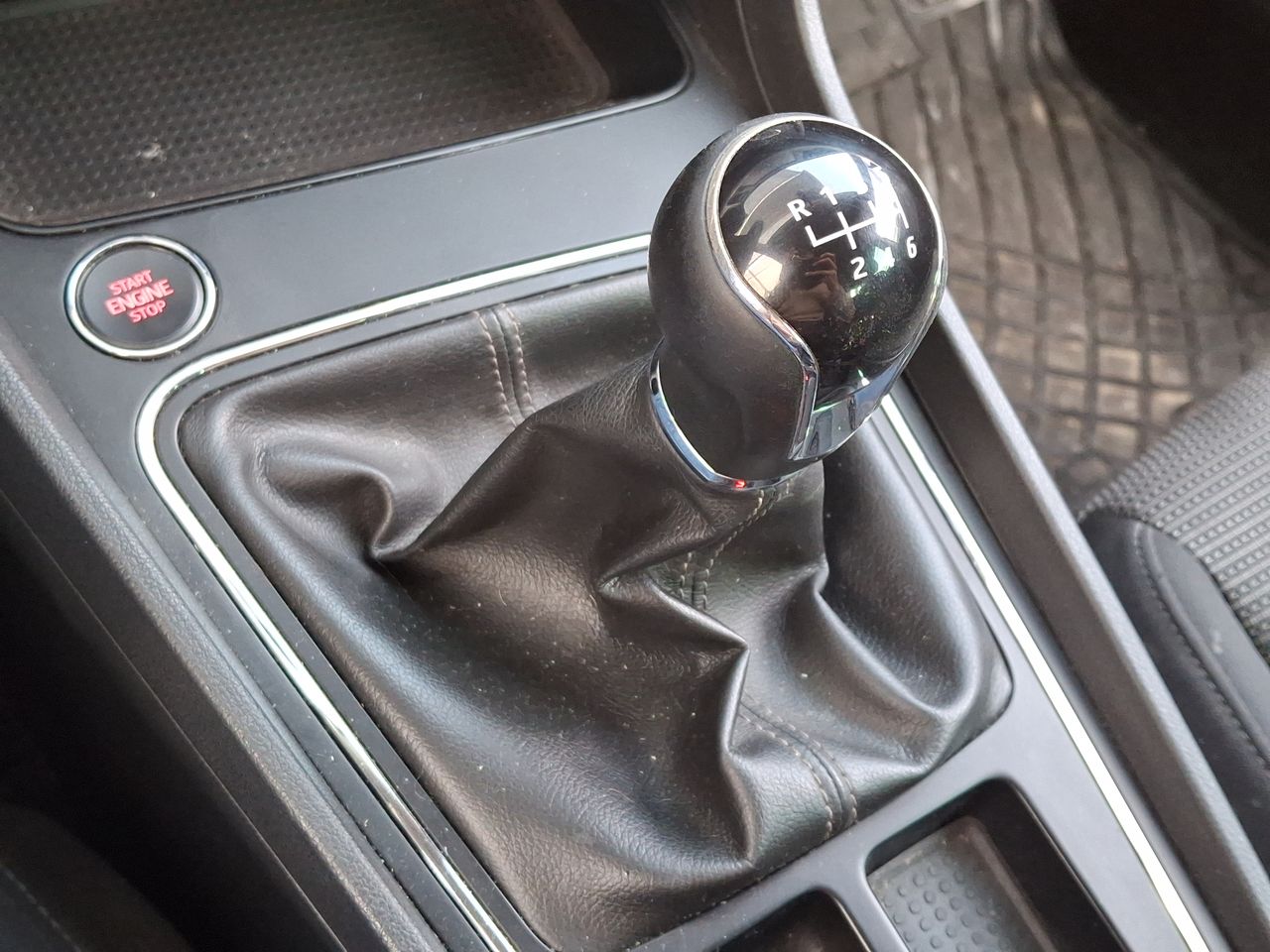 SEAT - 27