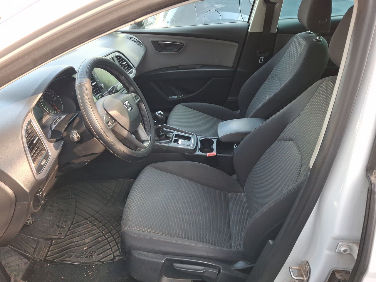 SEAT - 22
