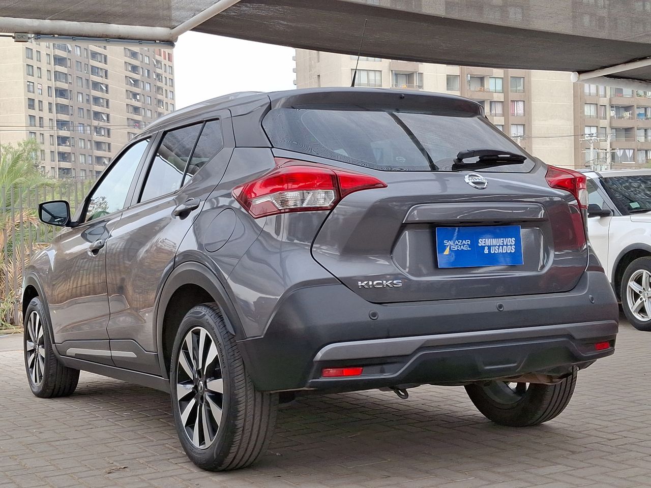 NISSAN - 5