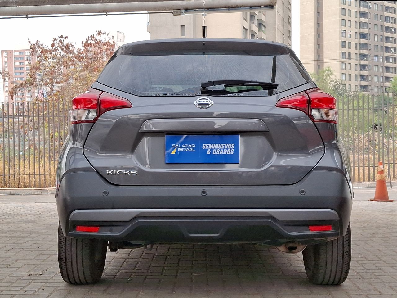 NISSAN - 6