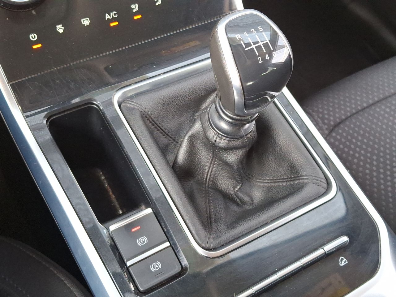 CHERY - 27