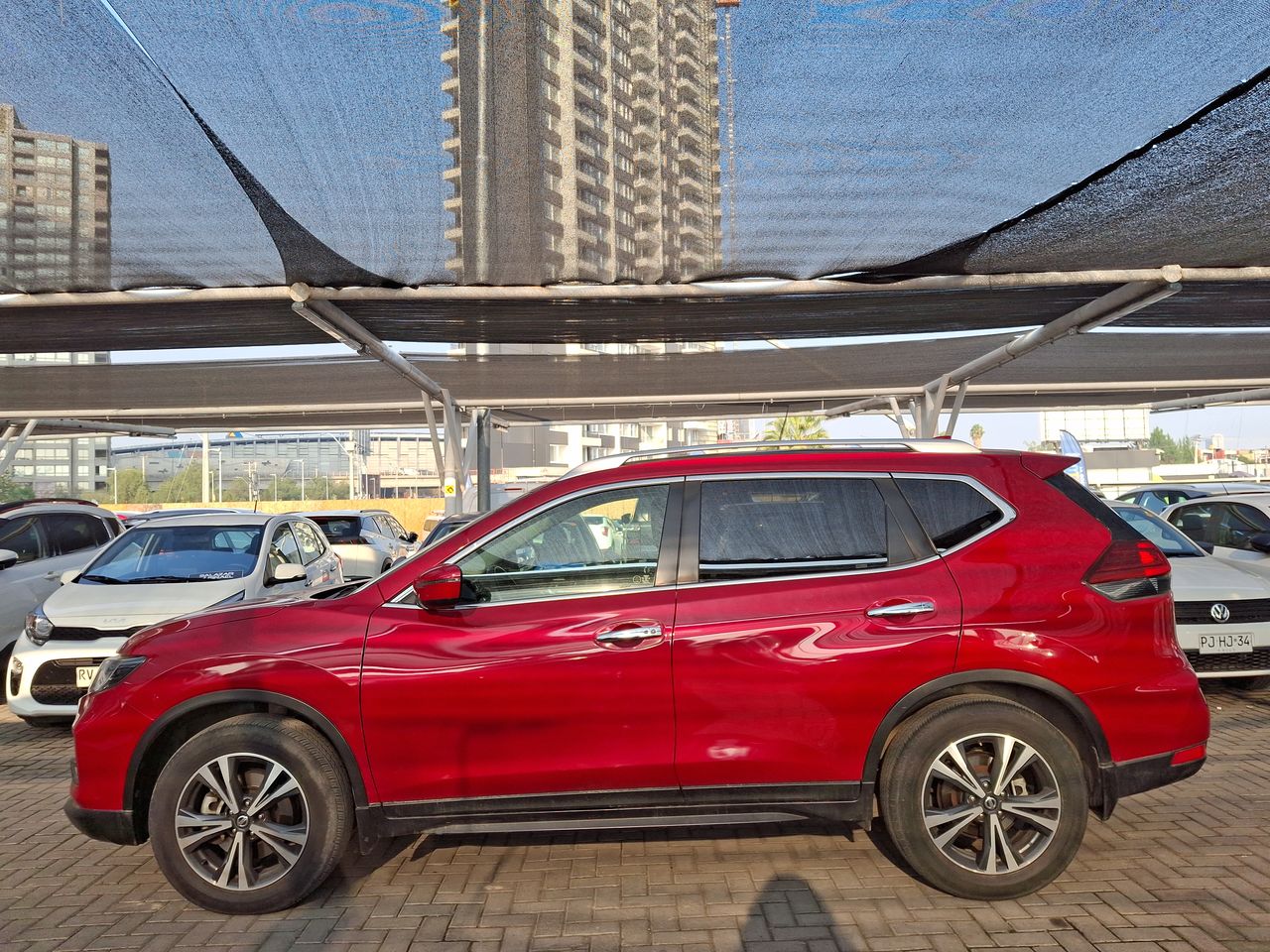 NISSAN - 4