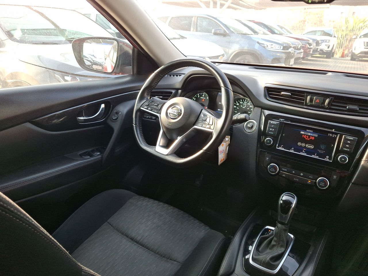 NISSAN - 16