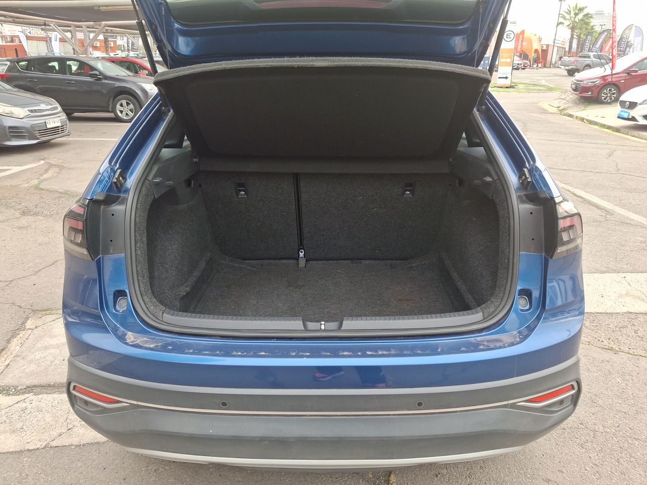 VOLKSWAGEN - 19