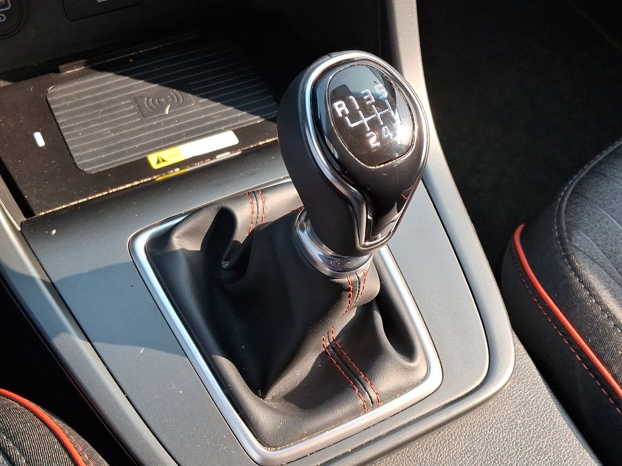 HYUNDAI - 28