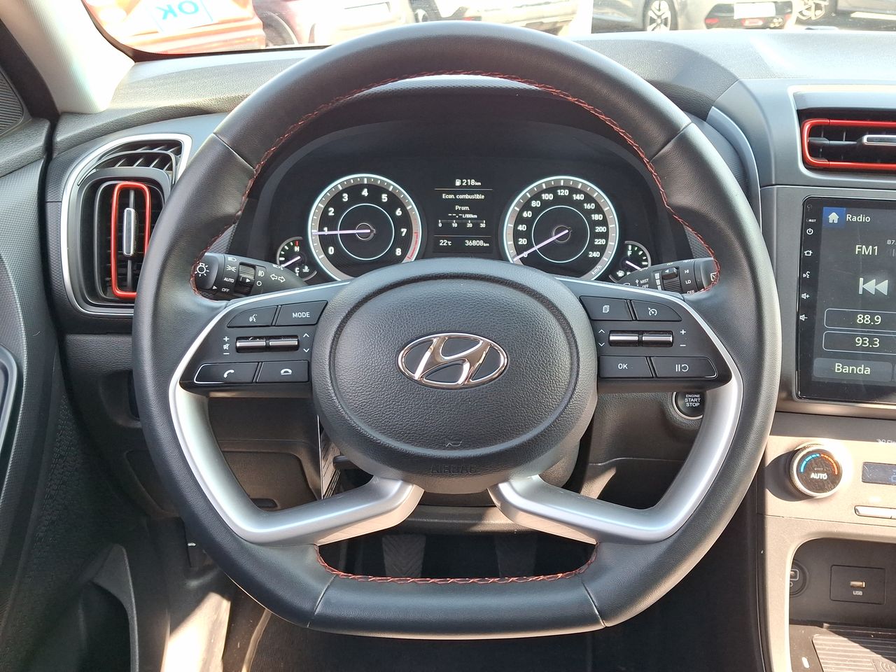 HYUNDAI - 23