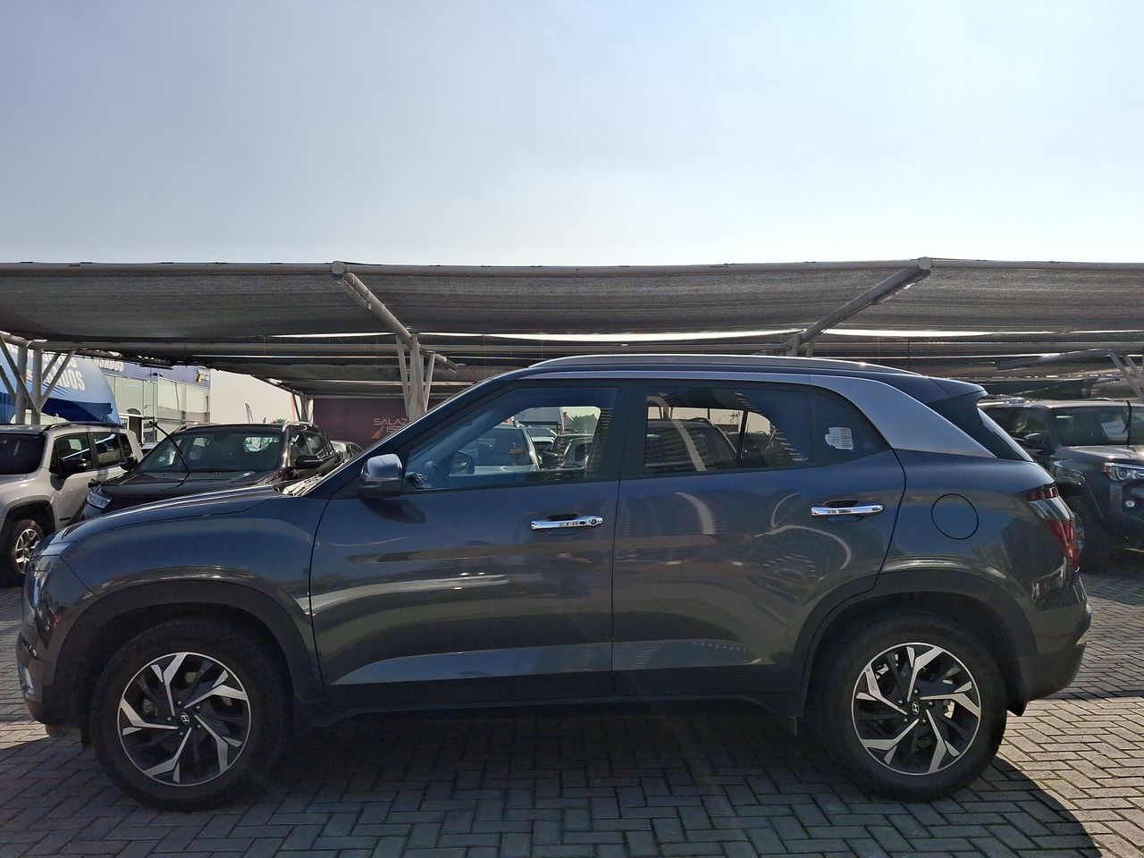 HYUNDAI - 4