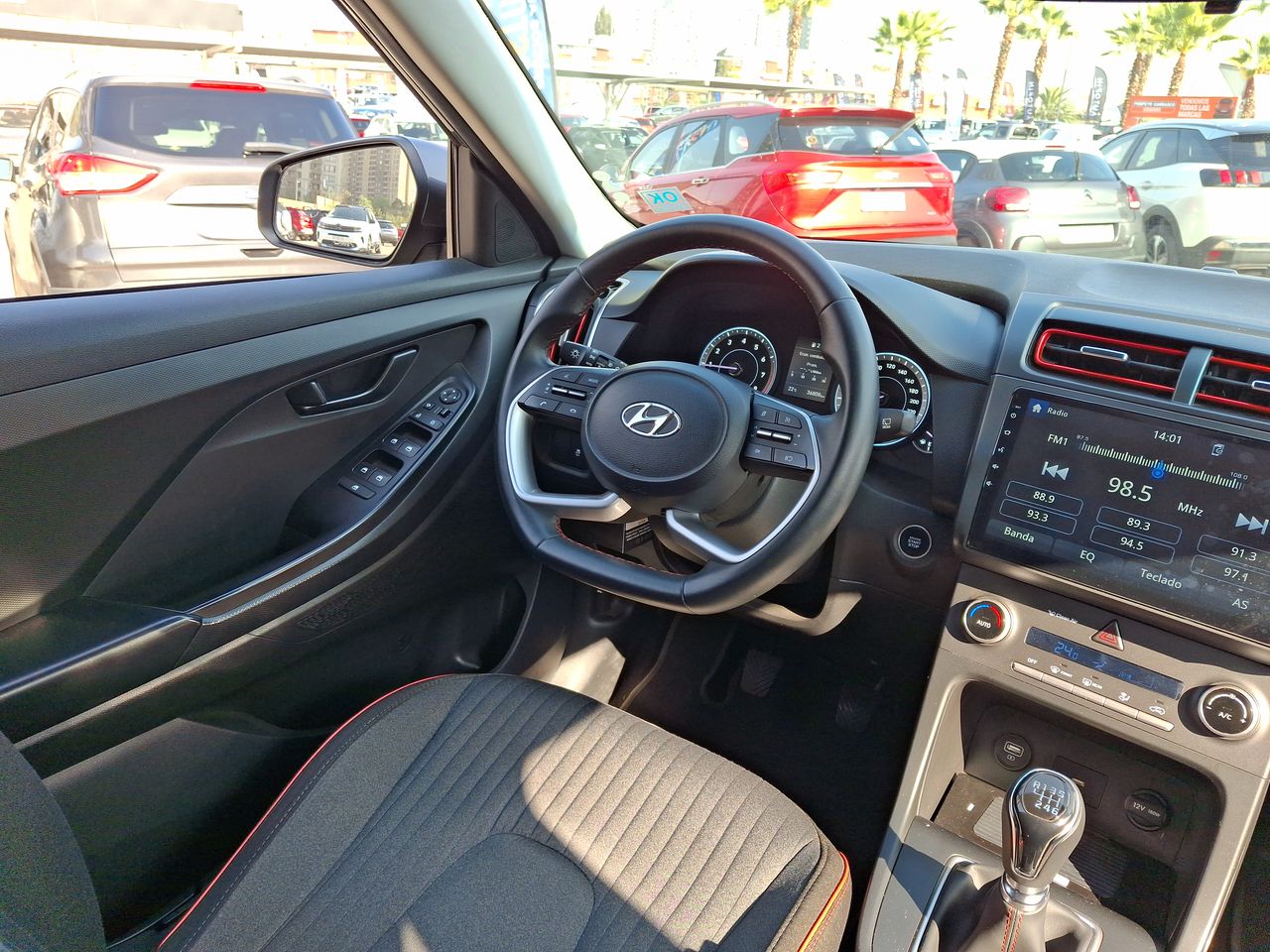 HYUNDAI - 16