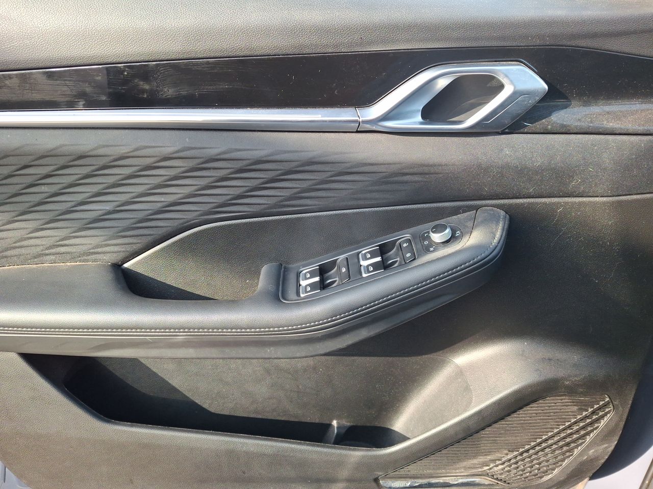 GEELY - 20