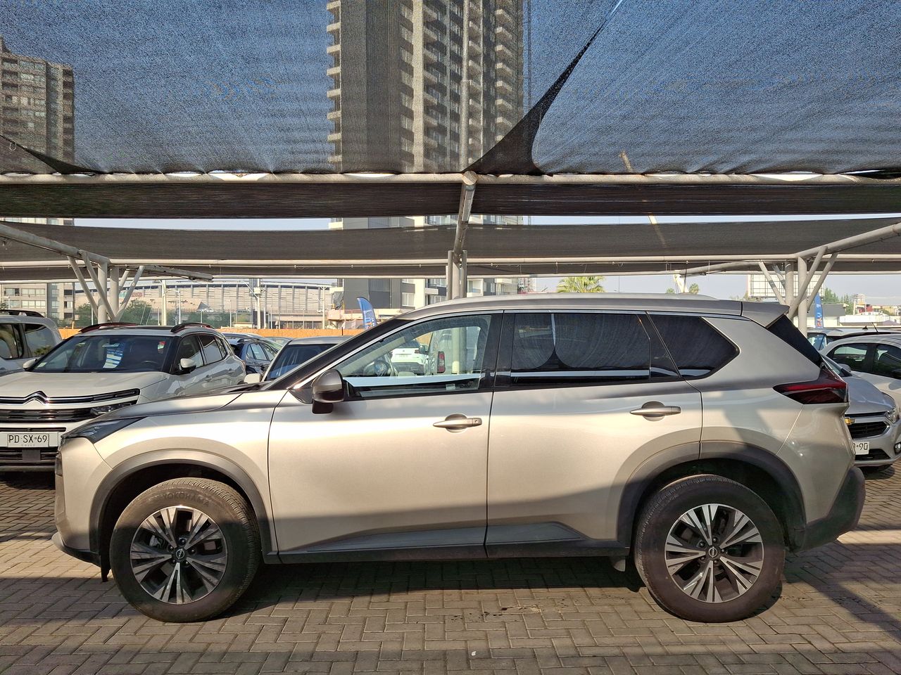 NISSAN - 4