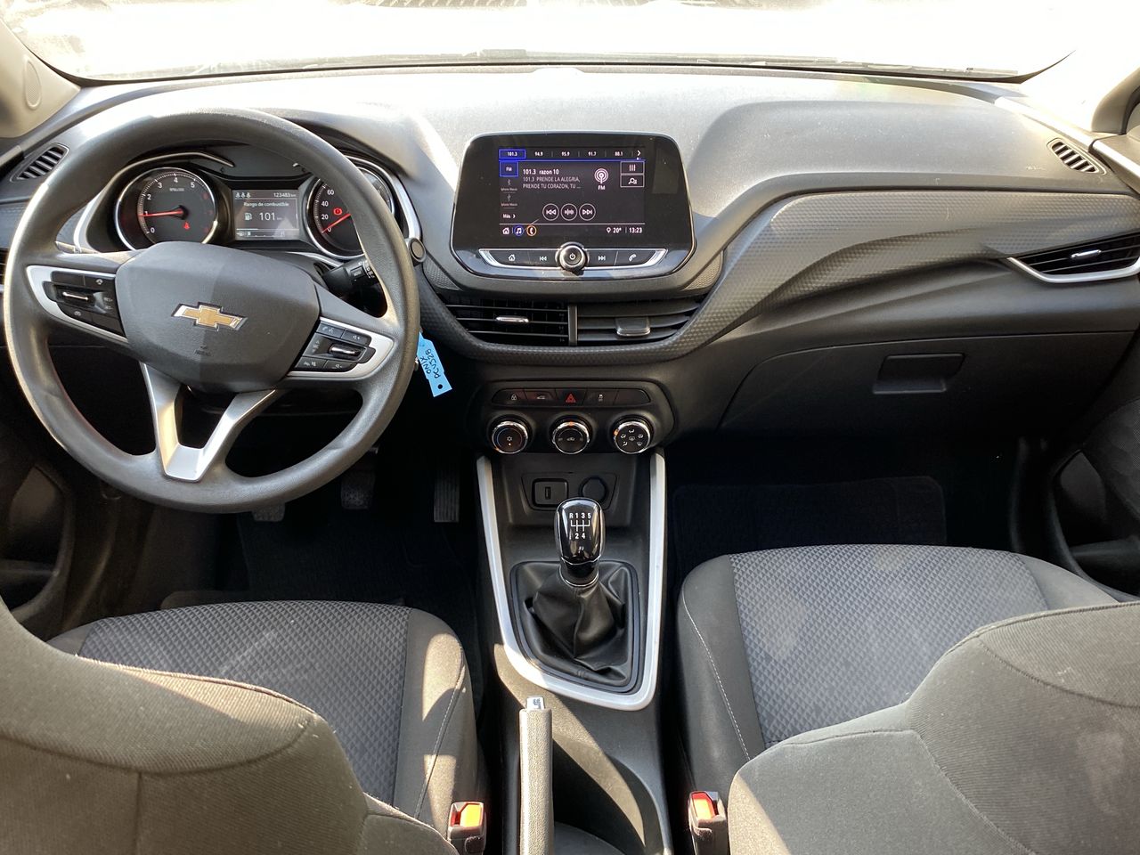 CHEVROLET - 33