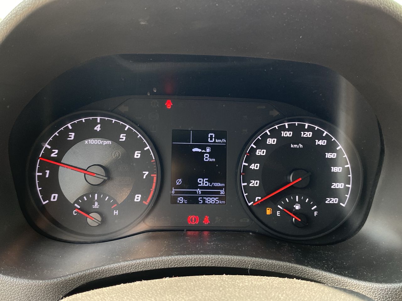HYUNDAI - 28