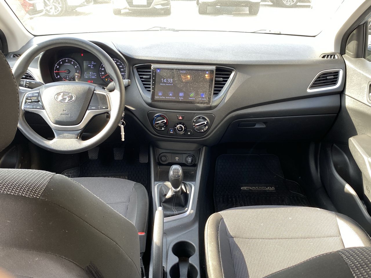 HYUNDAI - 33