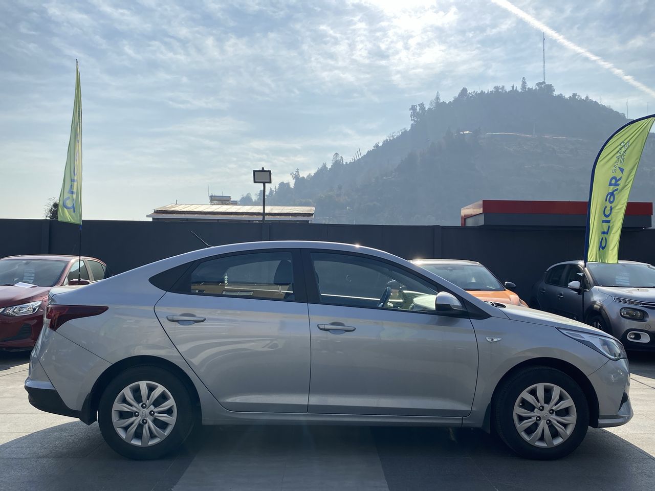 HYUNDAI - 8