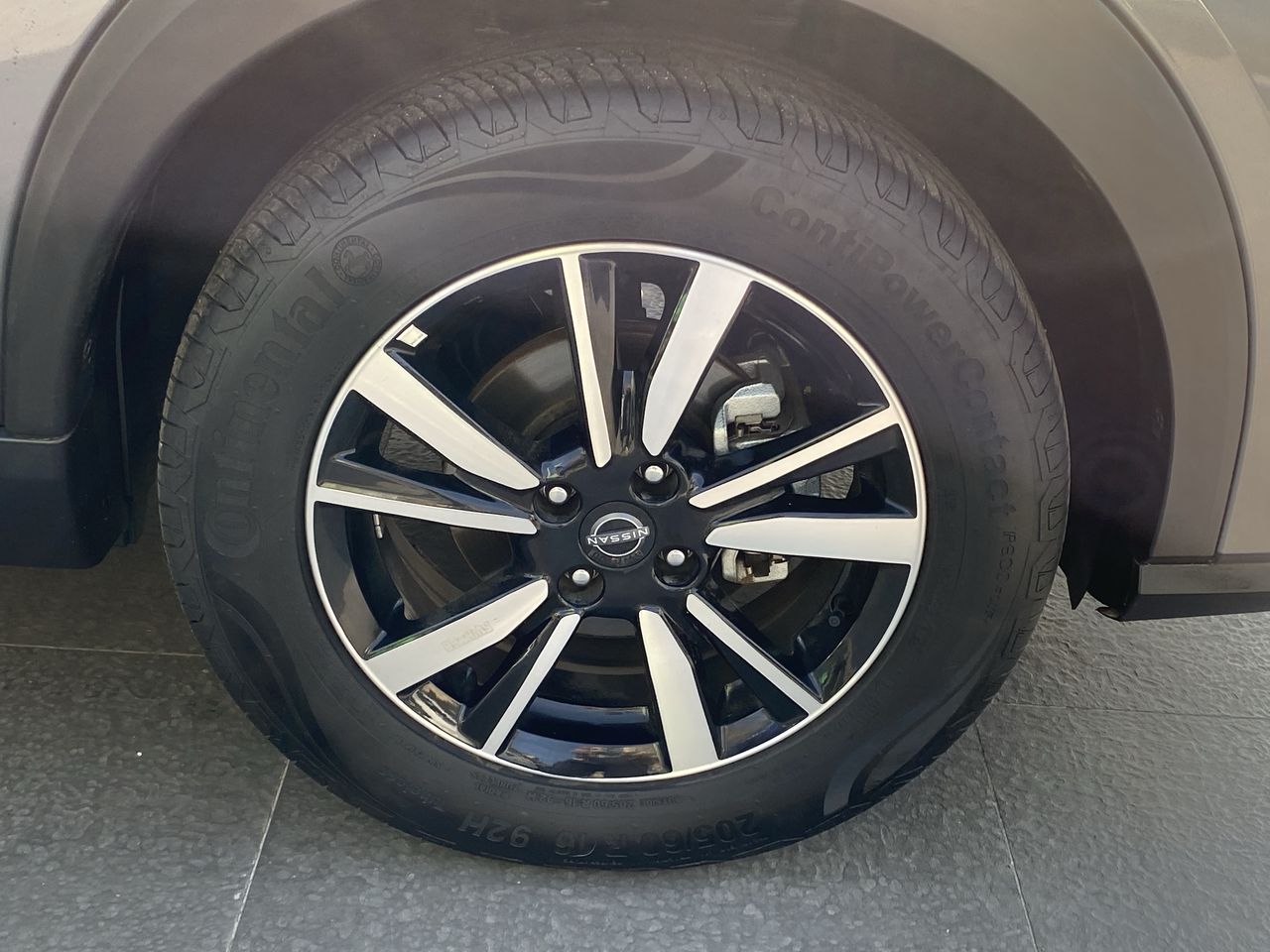 NISSAN - 17