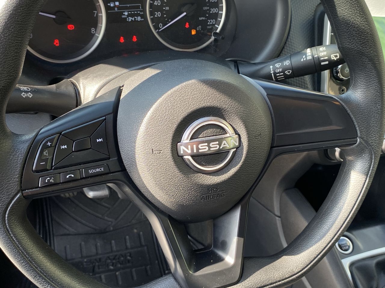 NISSAN - 27