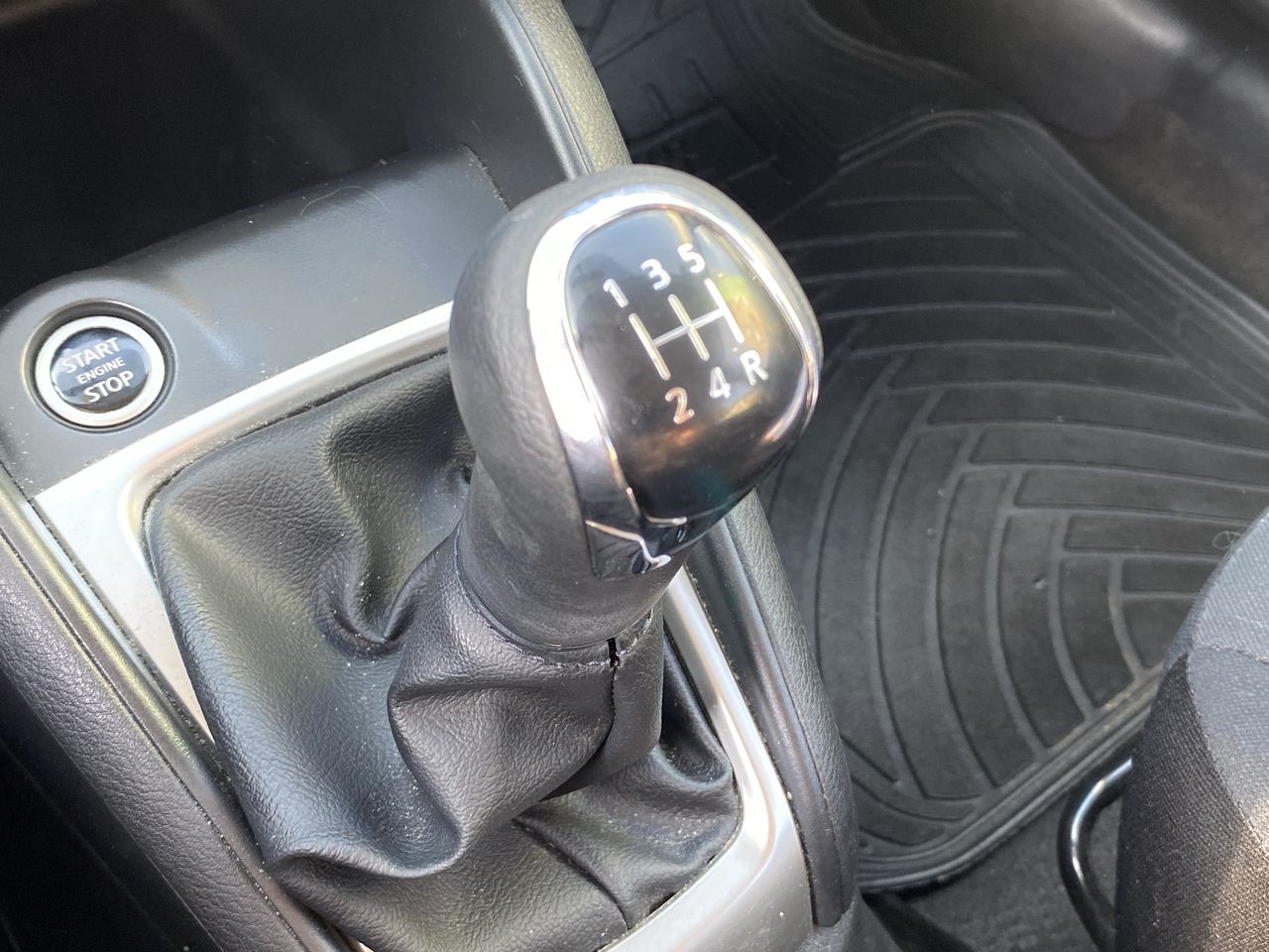 NISSAN - 31