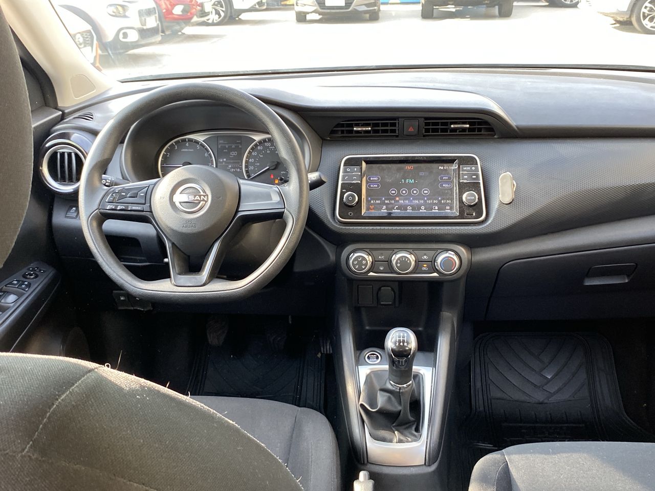 NISSAN - 32