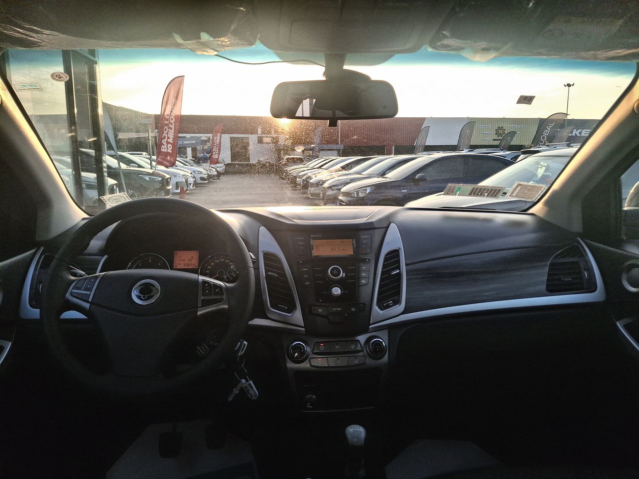 SSANGYONG - 29