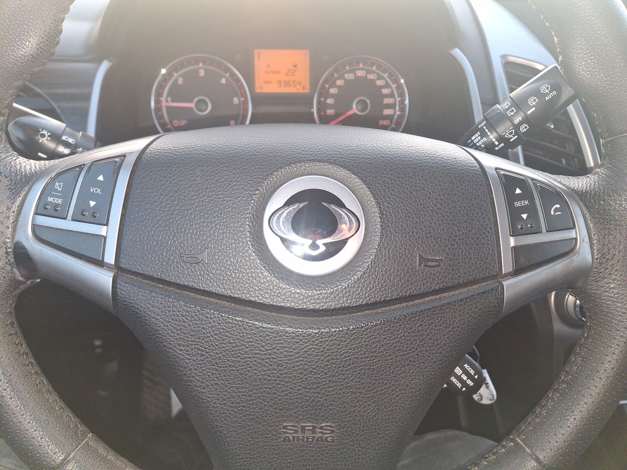 SSANGYONG - 24